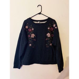 Floral Embroidered Sweatshirt